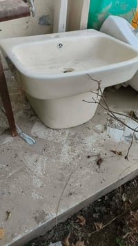 مولد 20 امبير • مولد 10 امبير • جهاز تدليك