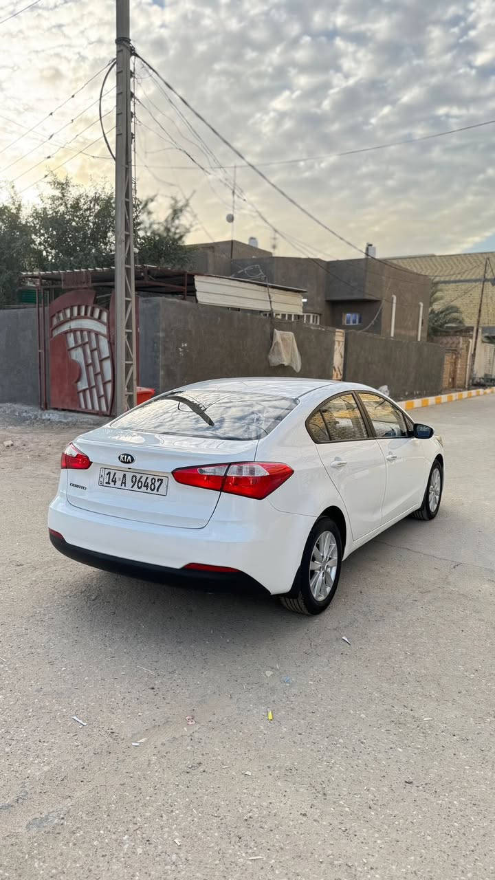 السلام عليكم سيراتو موديل 16 كفاله عامه بسمي مكاني ناصريه مركز السعر 135/ ***********
