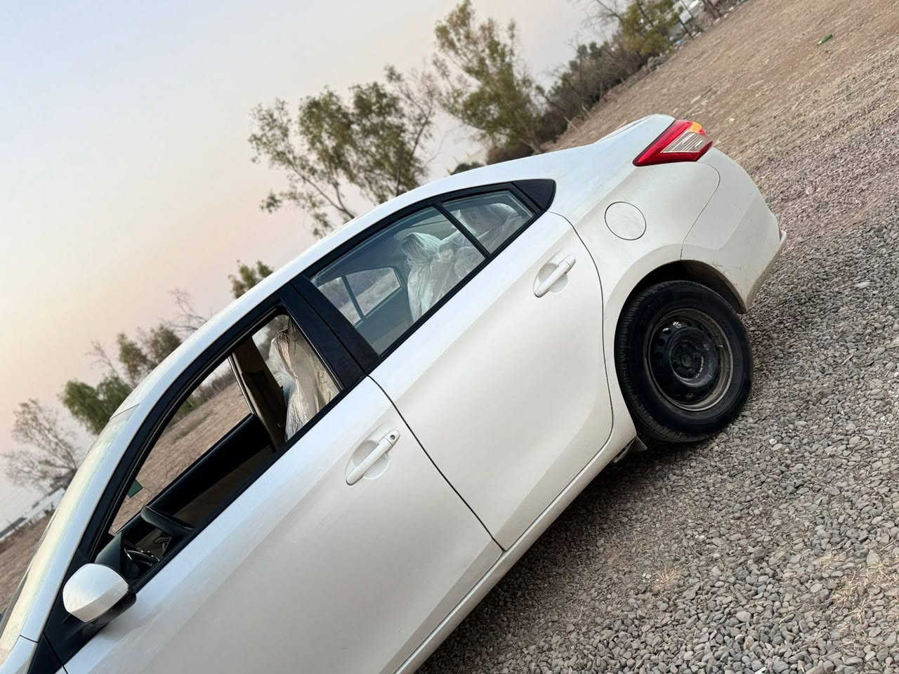 یارس ٢٠١٥ دوو پارچە بۆیاخ هەزەو سەنەوی هتا٢٠٢٩ نوێيە چوار پستن مەکینە گەورە بێناو گرتن بێ ێرباگ شاشەو کامیرە فولفول ماسەفات *********** کەمێک مەجال أربيل, العراق
