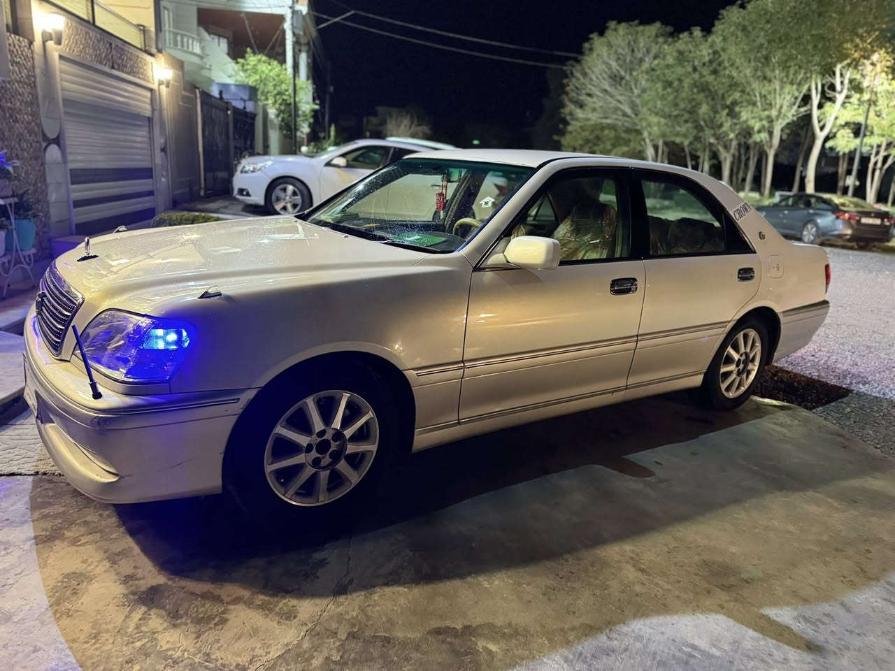 اخوان السلام علیکم ملکە ٢٠٠٢  D4:175 یعنی مکینە جبیر ادوات ادوات السیارە عدل ماشیة ١٣٦ حقیقی السیارە خیر من اللە مانقصها ای شی دخول جدید ماشاللە السیارە حیل نضیفة
رقم تلیفون *********** عنوان کلار سلیمانیە  
جەماعەت سلام علیکم 

ملیکە  ساغ ٢٠٠٢  پاکەتی مەکینە گەورە D4:175 بێرەقمی ساغ نمونەیە لەجوانی گێڕو مەکینە بەشەرت چوار ویلو تایەی لۆک پاتری تازەیە ڕۆنی گیڕو مەکینەی گۆڕدراوە ٢٥٠ نوقسانی نیە ناوی لەدەرێ جوانتر دەرێی لەناوی جوانتر 
ناونیشان کەلار 
ژمارەی تەلەفون 
***********
