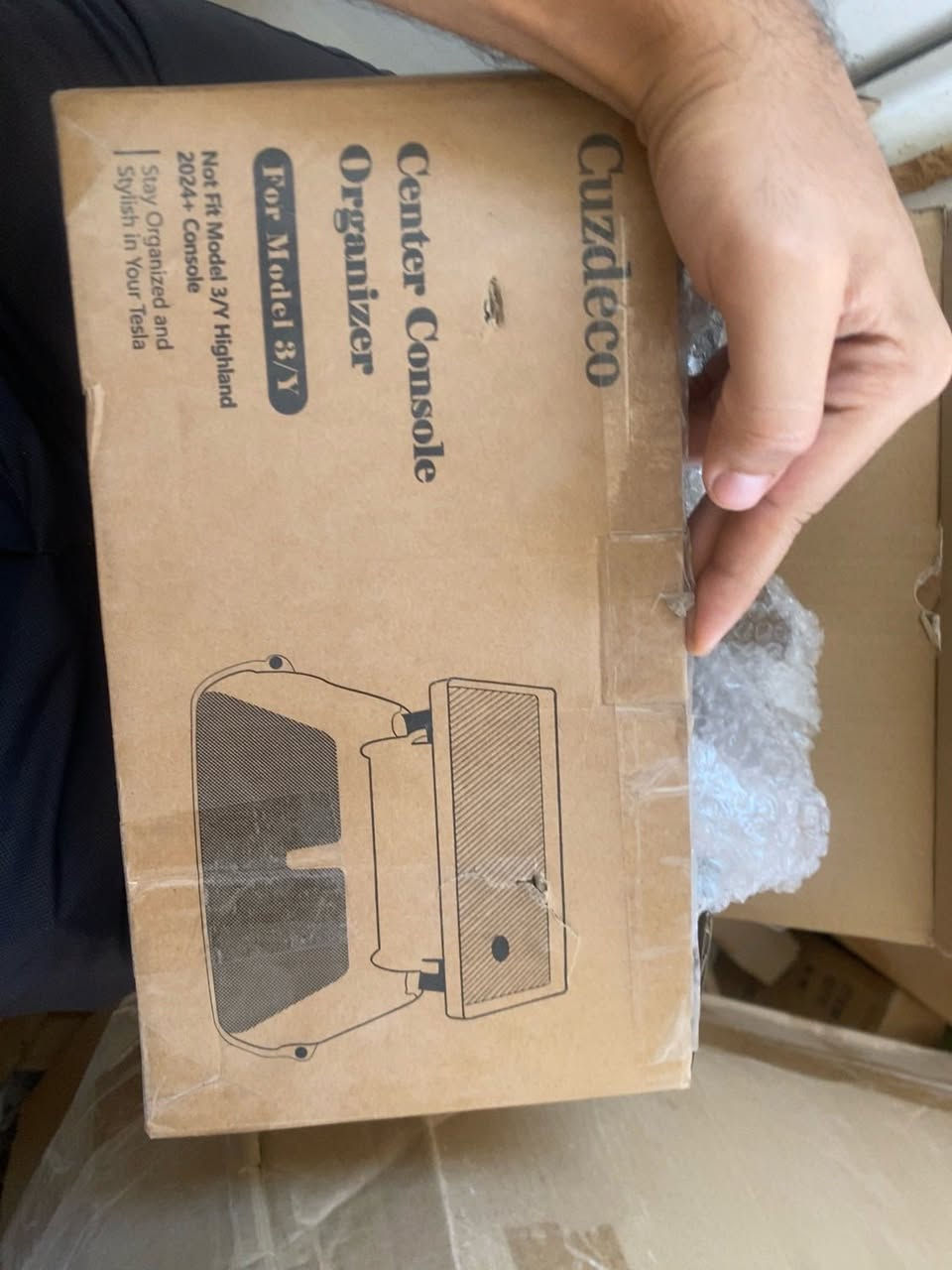 منظّم للكونسول الوسطي (Center Console Organizer) لسيارة Tesla Model 3 أو Tesla Model Y
قيم واخذ


**إذا كنت صاحب هذا الإعلان وتريد حذفه لأي سبب، رجاءا أرسل رسالة إلى الدعم الفني**
