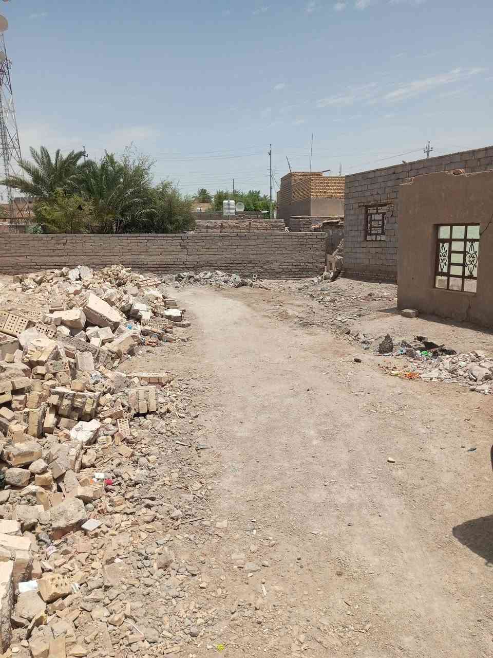 بيت طابو صرف   مفلش مساحة 471متر ينباع قطعه  

واجه 20  ونزال القطعه 23  مداور مباشر  وكاله عامه 

العنوان منطقة القريه العصريه  قرب حي صناعي

خدمات تبليط مجاري كهرباء ماي  مدارس كلشي متوفر

 تبعد عن شارع رئيسي  250  متر  شارعها 6 متر   تبليط 

 السعر المطلوب  90 وبيها مجال للاستفسار مراسلتي


**إذا كنت صاحب هذا الإعلان وتريد حذفه لأي سبب، رجاءا أرسل رسالة إلى الدعم الفني**