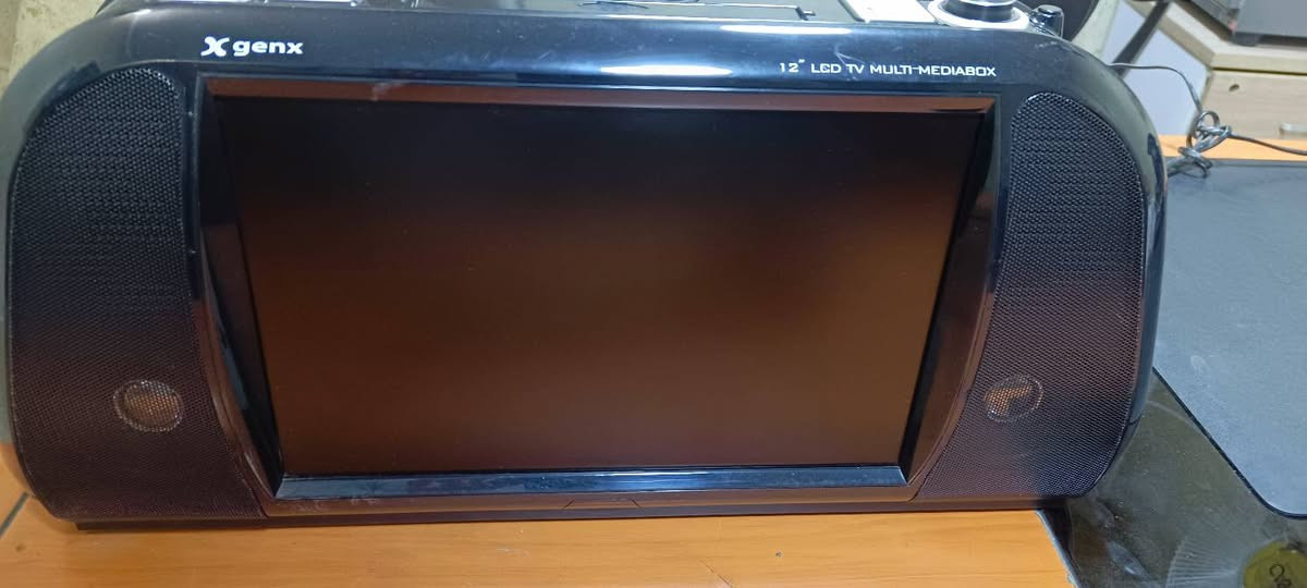 مشغل DVD شغال غير مستعمل يشغل فلاش وقرص ورام سعرة ١٥ الف يوجد توصيل مكاني بغداد


**إذا كنت صاحب هذا الإعلان وتريد حذفه لأي سبب، رجاءا أرسل رسالة إلى الدعم الفني**