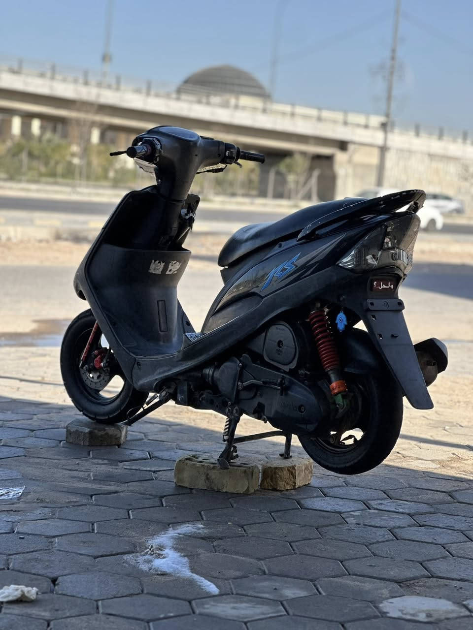 السلام عليكم 
ماكس عدلة كفالة عامة بلادية  ماصار هواي من منزله من الرمبة
شوفت عينك دراجة نضافته ومكينته حلوه 
مكاني النجف الاشرف حي جامعة 
السعر 900 وبيه مجال للشراي 
***********
