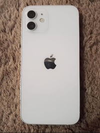 آيفون ١١ • شاشة نضيفه • بطارية ٩٠