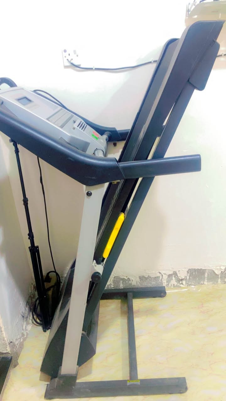 سلام عليكم جهاز جري جبلي باله اصلي مو تجاري مابي اي عطل شرط الشغل يتمحل 200كيلو سعر الجهاز 250 وبي مجال بسيط للشراي عنواني البصرة السنديه للاستفسار الاتصال *********** البصرة, العراق
