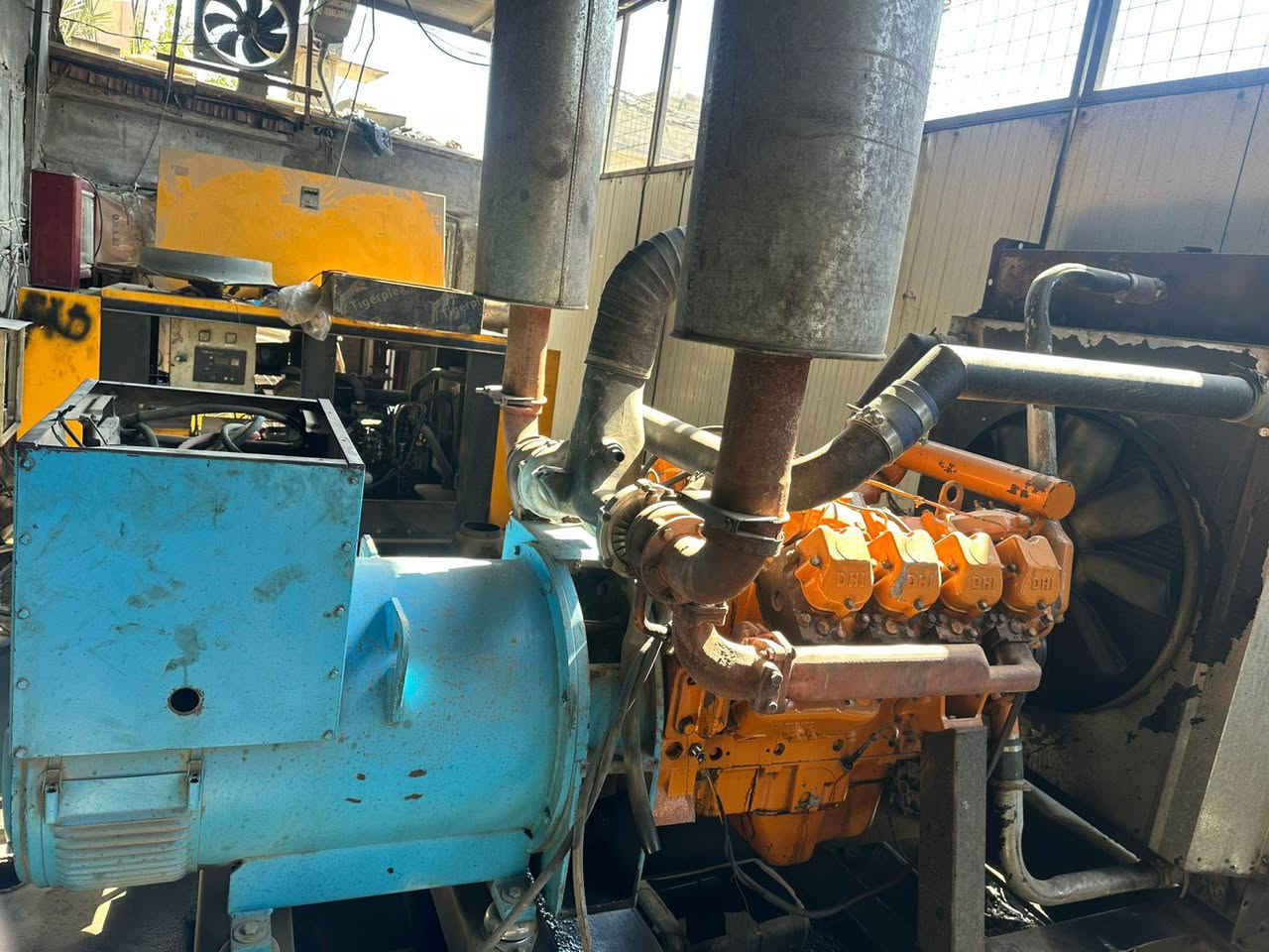 سلام عليكم دايو البيع لا صرف ولا بخار مكينه حلوه وعل حمل 350/كيفي ***********
