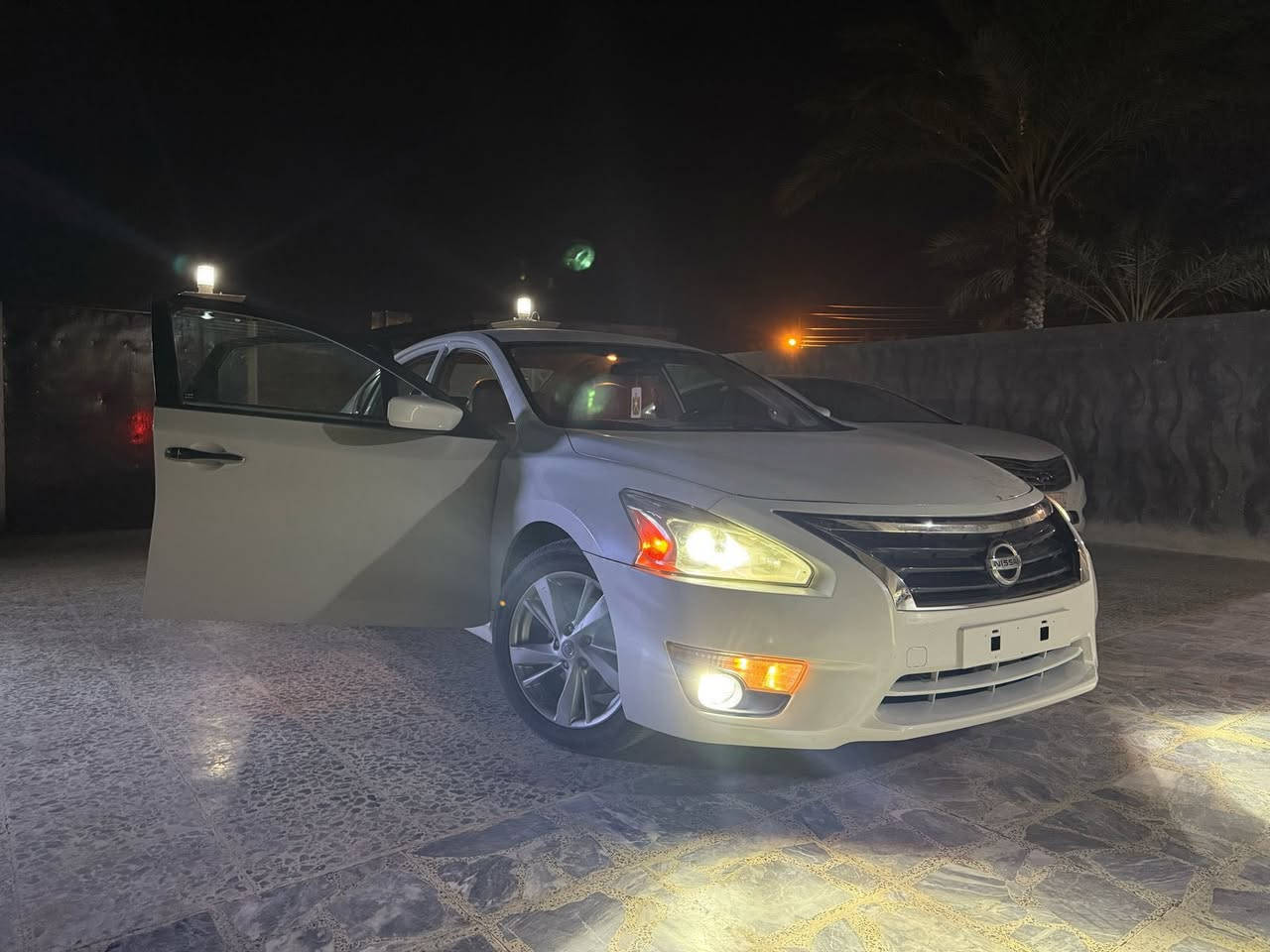 للبيع
نيسان التما 
2013
امريكي
ضربته خلفيه مال امريكه
ومصبوغه احزام بدون دواخل او شواصي
محرك كير عل فحص شرط
صدره تاير جيد 
السياره جاهزه
مكان السياره الفلوجه الشهابي
رقم الهاتف ***********
السعر 95 وبيه مجال
