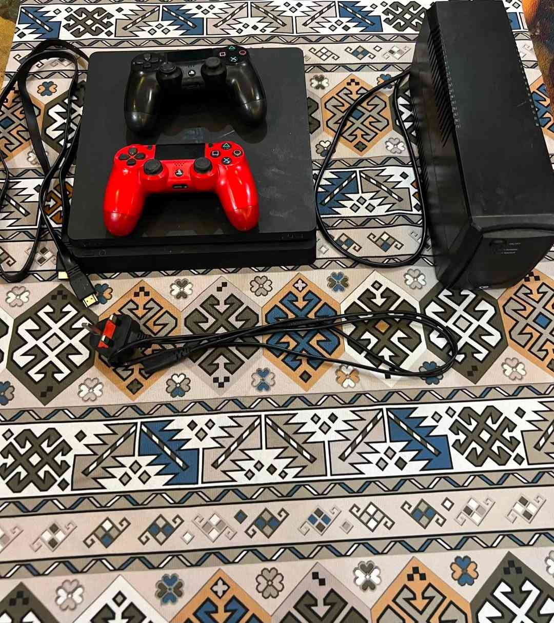 للبيع جهاز مهكر نضام 9 نضيف جدا وافضل نضام تهكير مداخل صيانه ابدا مستعمل شي بسيط وبي العاب قوية سعره 375 الف للاسفسار راسلني خاص 
واتساب 📞 ***********

