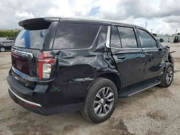 تاهو امريكيه موديل 2022  فول مواصفات رقم بغداد بدون ايرباك صور الحادث بالإعلان عنواني المنصور *********** سعرها 420
