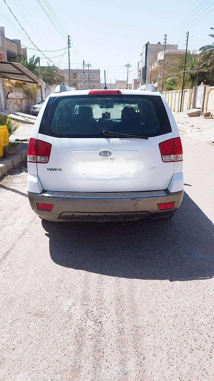 السلام عليكم مهافي للبيع موديل 2011 رقم بغداد دولي بأسمي سنويه جديده 
7 راكب 
3 قطع تبريد
مكينه 6 3800
سياره جاهزه كير مكينه كهربائيات بس حداديه شويه تعبانه
اكفلك اصوليات السياره والتحويل  ثاني يوم الحديد لا 
مكان السياره ميسان العماره
السعر 95 وبيها مجال قليل  
للاستفسار الاتصال على الرقم ***********
السونار مرفق بالمنشور لا تكلي شبيها شوف السونار وتدلل
