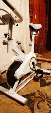 بايسكل ثابت • جديد • تحمل ١٢٠ك