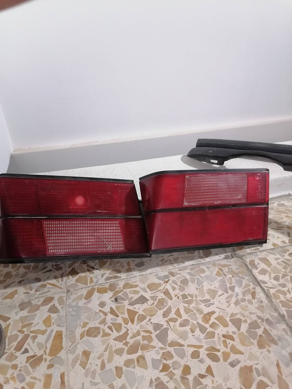 سلام عليكم.. من رخصه الشباب
أغراض بي ام دبليو بدي 500
للفائدة اي شي يخدمكم نزلي بتعليق ورد عليك ونطيك سعرة بيهم كصه وبيهم عراقي 🖤

درك ستيرن ارباك ثلاثه كصه ووحدة عراقي

دعاميه اماميه كاملا حته الأركان جديدة بيها فطر بالوجه 

دوسات ابواب لمتدد وعاديات
بكلايتات وسطيات صندوق
سكنات زوجين اصفر وبرتقالي

كزوزات ثنين رياضي مفتوح صوتهم قمبلا عل سته سلندر والثمنيه ماركه راميوس مع صالصنه وسطيه 500
انارة داخليه كصه 
قبغات سماعه خلفي نضيف
بوردات تبريد اوتو 93 وفوك كصه
قبغات جوة السترين
يدات أبواب داخليه طخم كصه
لحيه اماميه 500
سمجه رفيعه مع العطرات الوسط والجوانب
واسف على اطاله ومكاني موصل وهذا رقمي ***********
***********
