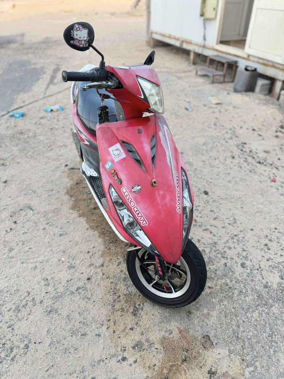 سلام عليكم الي بخاطرة دراجه معروضة للبيع فقط بدون صالنصه باقي الغراض كلها موجوده ولمغومة تزويد دراجة وليدور غراض لايدخل ابيع دراجه كلها مابيع اي شي منها كلها معروضه للبيع دراجة مكفولة كفاله عامه دراجه بيها كلجات رياضي ولغراض ملغومة ولمايعرف سعرها لايدخل شلع ويراسل شراي راسلني خاص وبخدمتك 

مكاني البصرة خور الزبير 
***********
