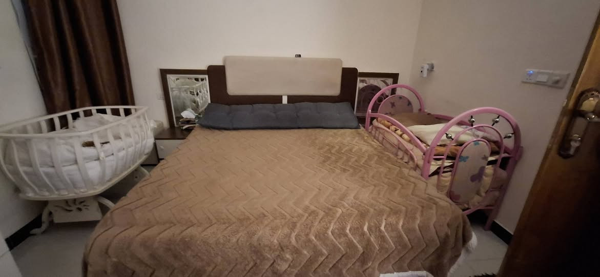 غرفة تركية ٧ قطع  ٥٠٠ بيها مجال
بيها صوميات اثنين بدل الفيبر


**إذا كنت صاحب هذا الإعلان وتريد حذفه لأي سبب، رجاءا أرسل رسالة إلى الدعم الفني**