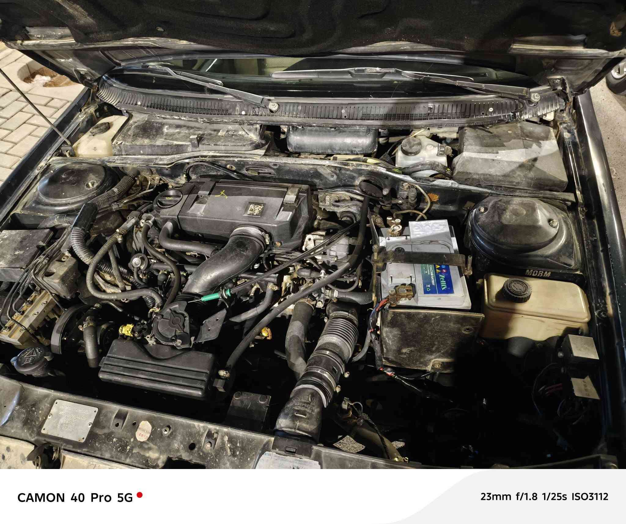 سيارة جاهزة مابيها اي نقص محرك كير شرط طخم تاير باتري جديد طخم كدام جديد طخم ورة جديد فول مواصفات كير عادي تبريد 

السعر 33وبيها مجال

للتواصل 

كورك***********
اسيا***********
