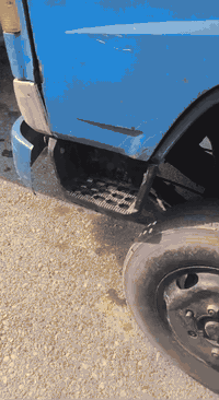 السلام عليكم تيوتا اصلى قلاب سياره مدام عين مكفوله كامل من محرك جديد مكان سياره موصل سعر 90 بيها مجال للطيبين 
***********
***********
