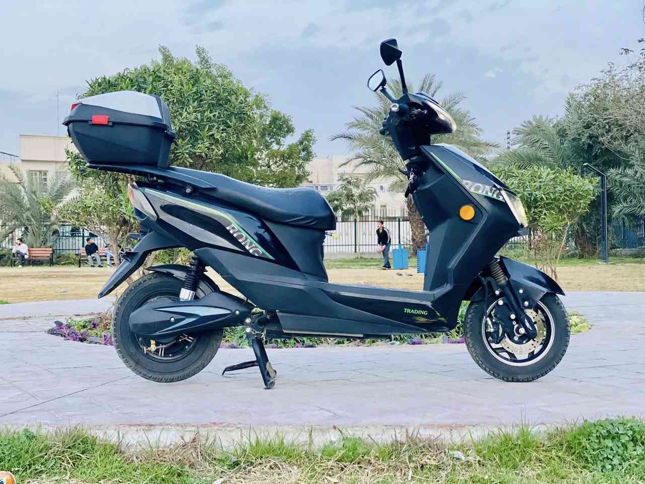 دراجه شحن سكنس MTR 2025
6 بطاريات جدد  ع الفحص 
تمشيك 60 كيلو بشحنه وحده 
3 نمر سرعتها 75 حقيقي 70 
ملف 2000
كهربائياتها كامل 
جنطه خلفيه وياها وخوذه 
بريك امامي دسك الخلفي بنزات 
سويج 2 بصمه 2 
سعرها 490 الف 
مكاني بغداد اليرموك 
رقمي ***********
