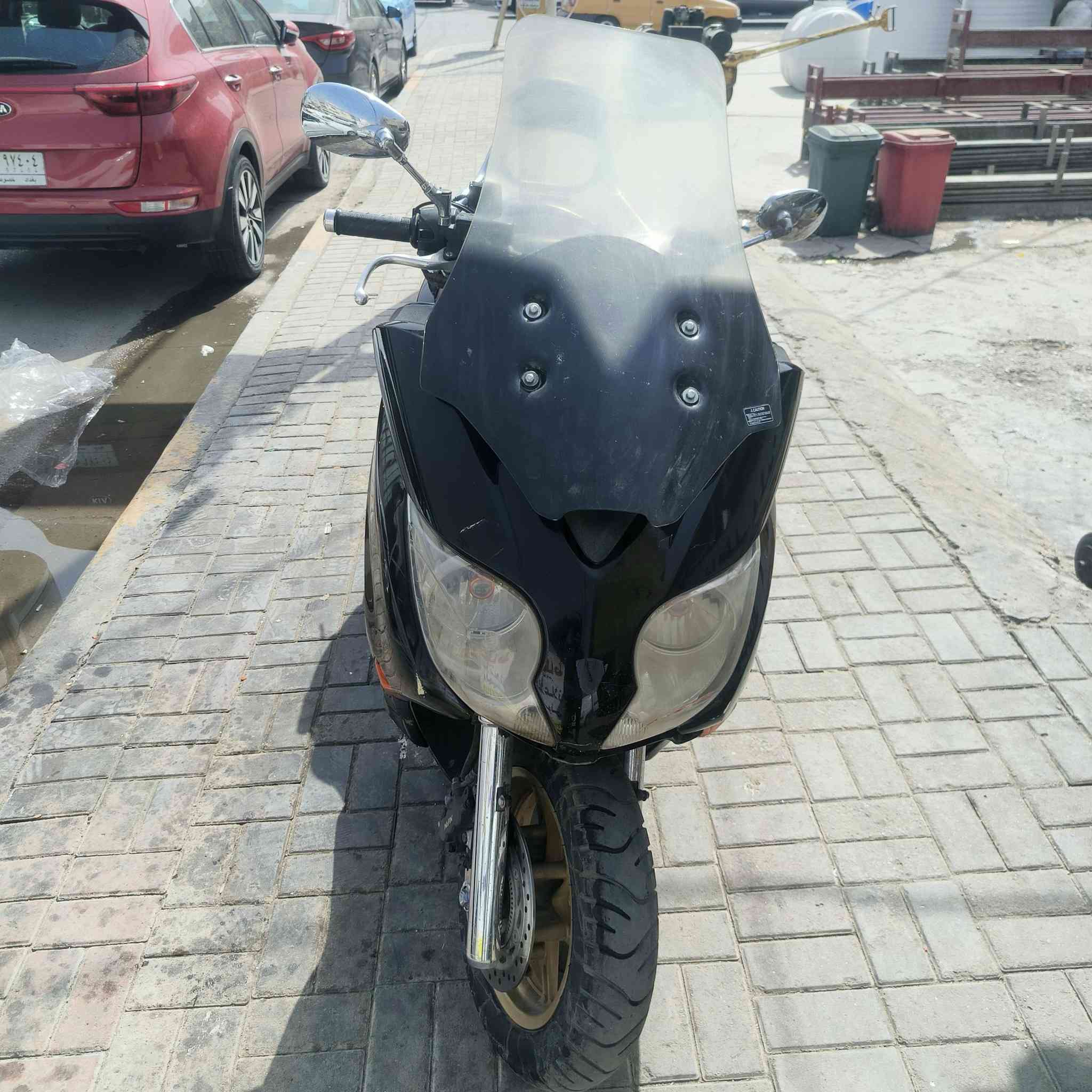 دراجه فورزه صفر عشره للبيع 
بس نقص لبيها جاملغ وترايش محرك ممفتوح معروضه، (8 ورقات) ***********
