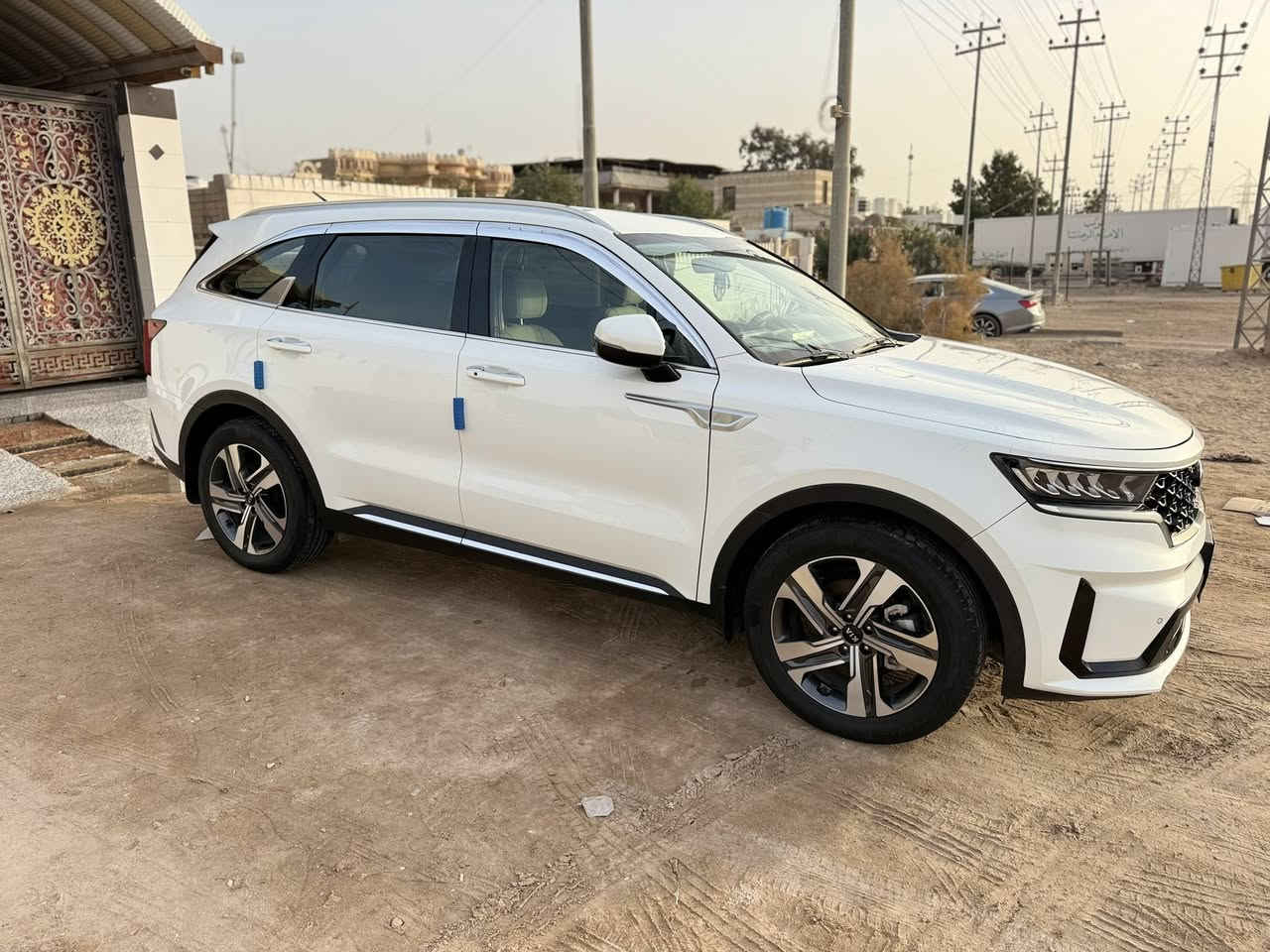 السلام عليكم
للبيع سورنتو موديل 2021 
كفاله عامه ماشه 108 كيلو فقط 
محرك 6 سلندر تشغيل عن بعد 
كشنات جلد 3 قطع تبريد 
مرايات شفط + بصمتين 
فول مواصفات عدالبني رامه 
السعر 270 وبيه مجال بسيط 
العنوان البصره قضاء القرنه 
الهاتف ***********
