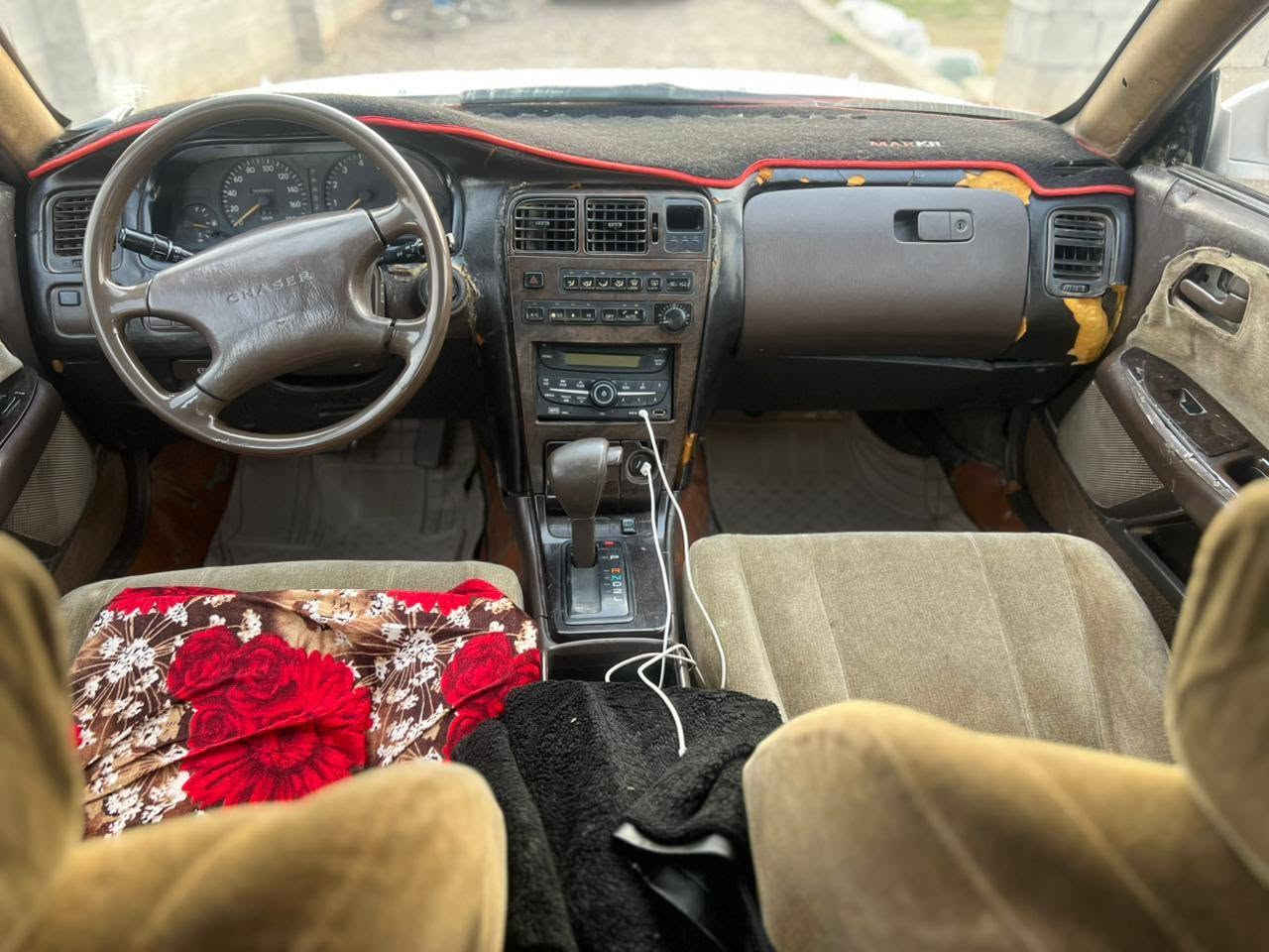 شيزر نفخ .رقم صلاح الدين .مصبوغه عام فرن. تدفئه تبريد. كلهه شغاله .كهربائيات شغاله نفاذ السنويه لل2027.
السعر 46 وبيها مجال
***********
