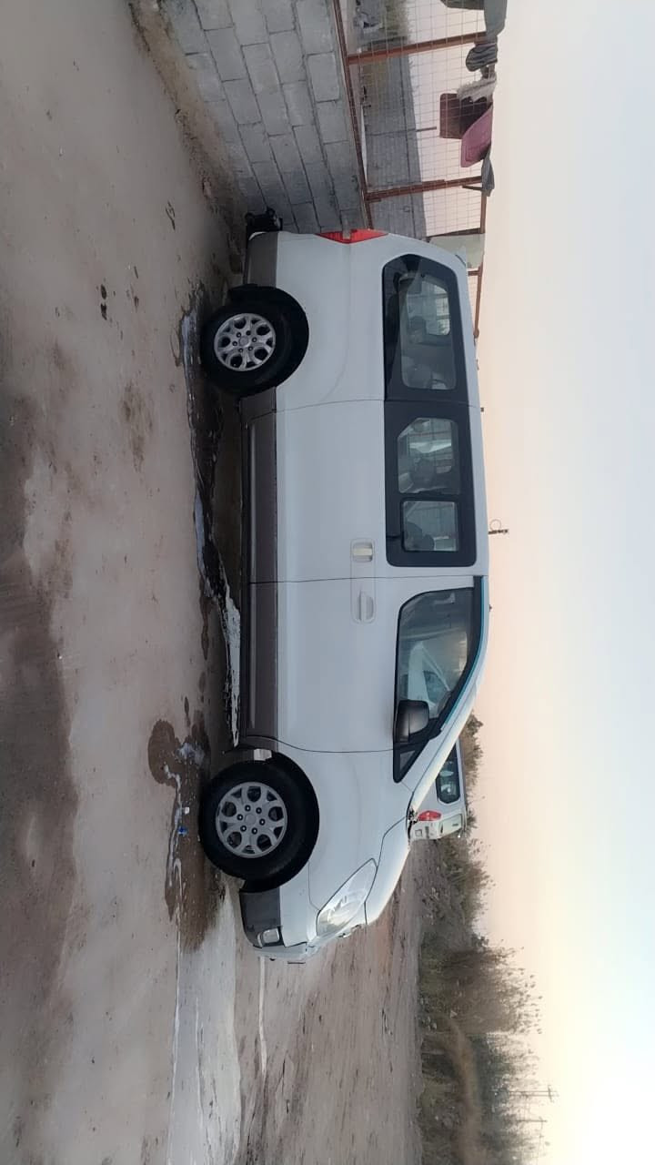 السلام عليكم
ستاركس مفتوح 2009
بيها جاملغ خلفي خلفي صبغ فقط باقي مكفوله 
مكينه بيها بخار
بيع فقط 
دوانيه مهناويه ***********
اتصل وبيك خير ودلل 
مكلف بالنشر

