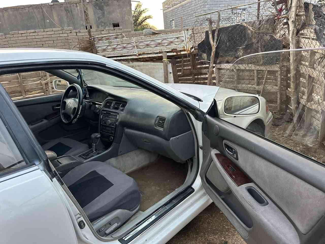 لبيع مارك ٢٠٠٠ سياره جديده ستخدام شخصي رقمها بصره بسمي كفاله عامه من ضربه مكينه وكير حاويه جديد سعرها ٧٢ وشراي يتصل***********
