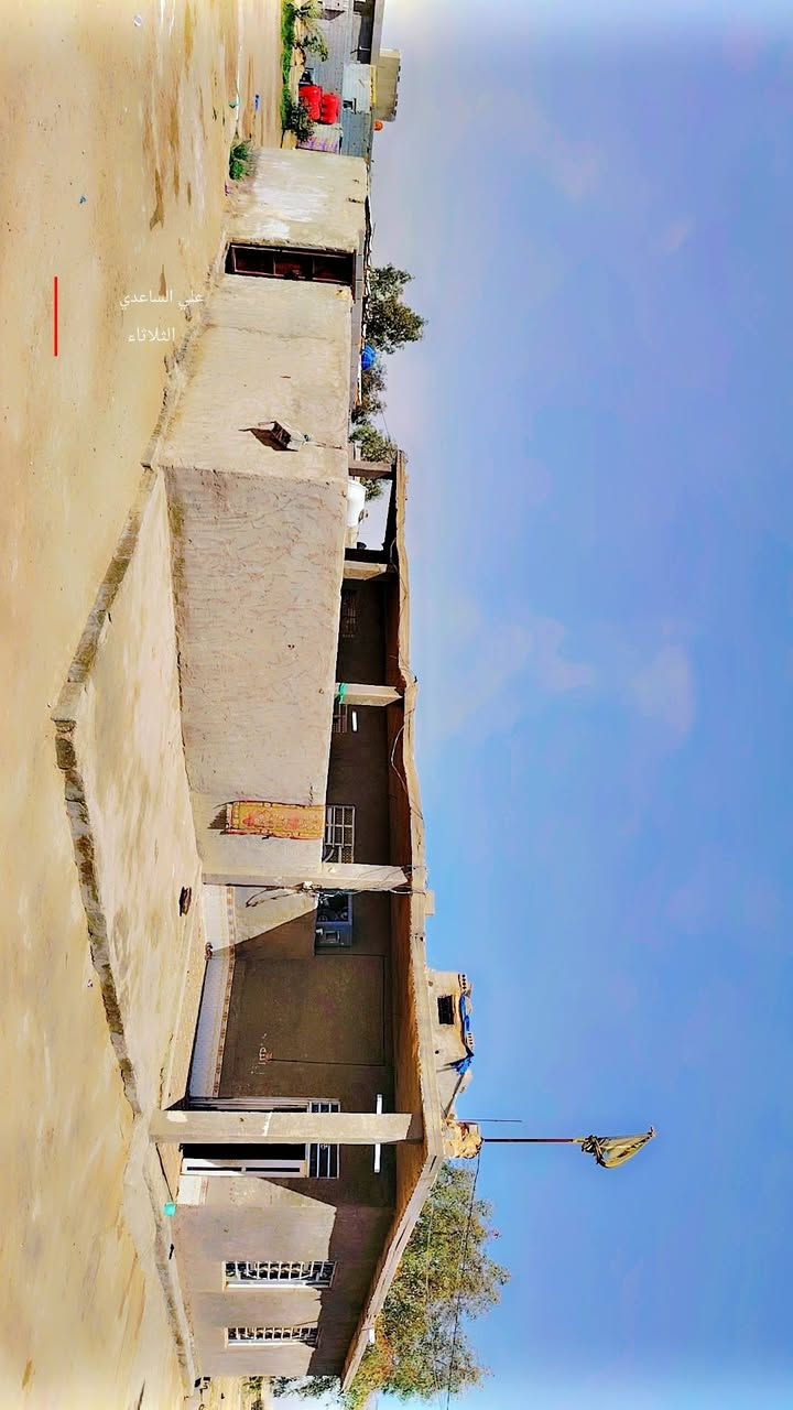 يوجد دونم ونص البيع وبيوت نفس المزرعه عدد 3 واحد كامل 4 قرف وصاله متر12 وبراني 12🥰 متر🏠  والبغيه كل واحد ابي عرفه وصاله ومطبخ وصحيات طريق كربلاا جيهت ياعلي عمود 175
***********
يوجد دونم  البيع وبيوت نفس المزرعه عدد 3 واحد كامل 4 قرف وصاله متر12 وبراني 12🥰 متر🏠  والبغيه كل واحد ابي عرفه وصاله ومطبخ وصحيات طريق كربلاا جيهت ياعلي عمود 175
