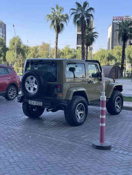 السلام عليكم
للبيع جيب رانكلر 2013 صحارى خليجية مكفولة من الصبغ والضربة لون خاكي اصلي 
داخل جلد بيجي
سستم صوت الباين
السيارة عليهة تعديل من شركة AEV
ترفيع 2.5 انش ماركة بلستن AEV
دبل ستيرن فوكس 
تراك بار امامي تيرفلكس
ويل كب AEV وتاير 35 انش
دعاميات امامي وخلفي حديد AEV
حامل سبير تيرفلكس
شوتة رياضية موبار
حامل بلوجكترات ماركة ركدرج
لايت امامي زينون دزاين G-class
شاشة كاربلي مع كاميرة ماركة كاروبوتر
حامل تلفون FURY
عوازل سقف اصلية ركدرج 
السيارة ماشية 65000 كيلو 
سعر السيارة 190 
للاستفسار
***********
