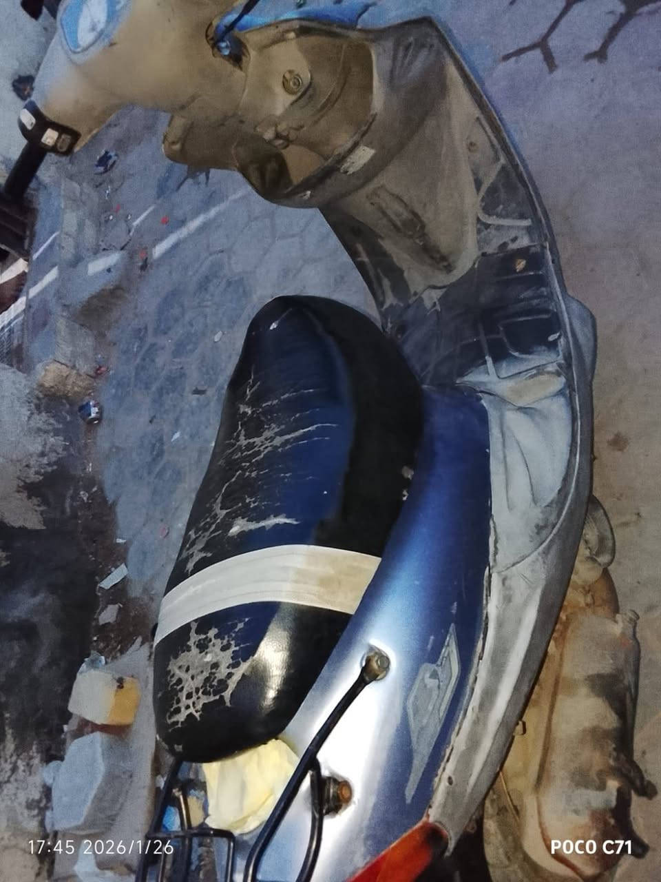 سلام عليكم
دراجه للبيع نضيفه 
السعر 180 وبي مجال بسيط
.المكان الرميثه 
الرقم.***********
