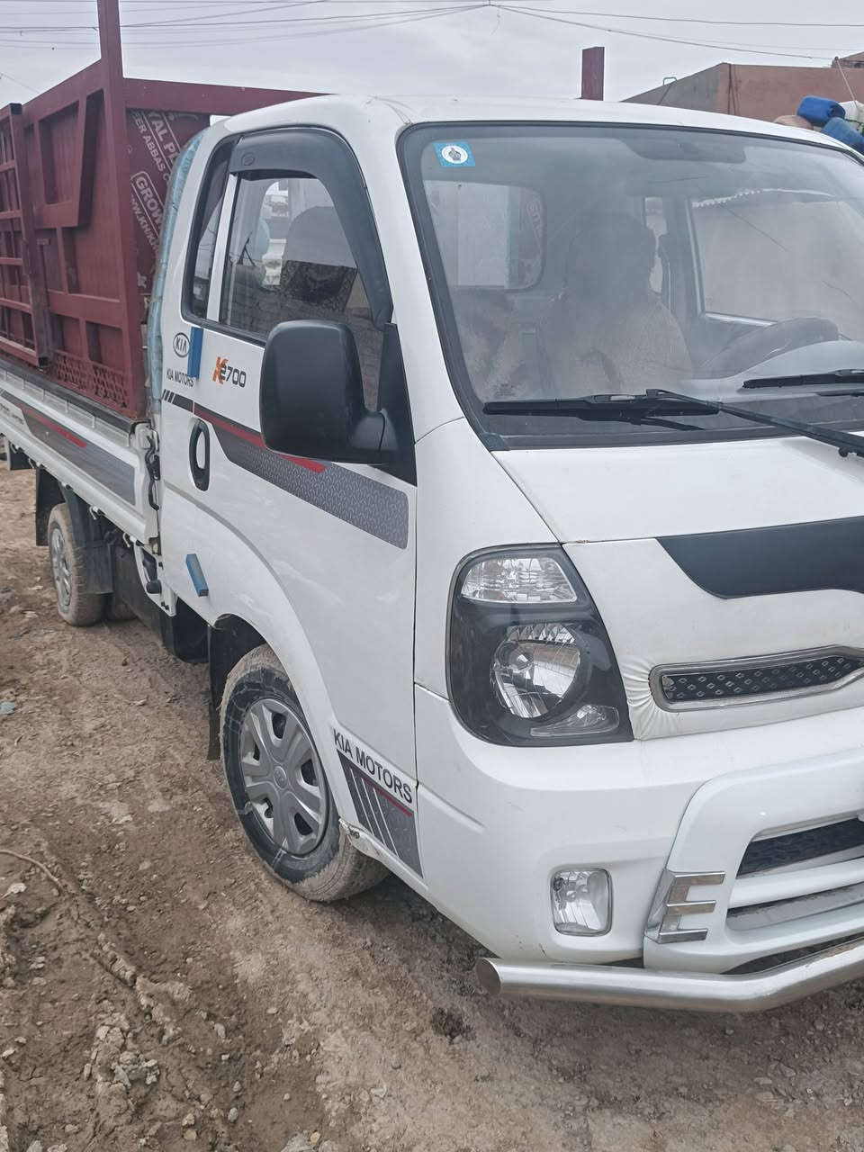 سياره كيا بنجو محرك 2700 سياره موديل 18رقم الموبايل***********
مكان السياره بغداد الحسينيه المعامل
