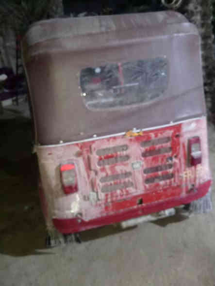 السلام عليكم تكتك 18  محرك 19 اوراق مصطفى السعر 3300 وبيها مجال قليل كربلاء الحر وهذه الرقم التواصل ***********
