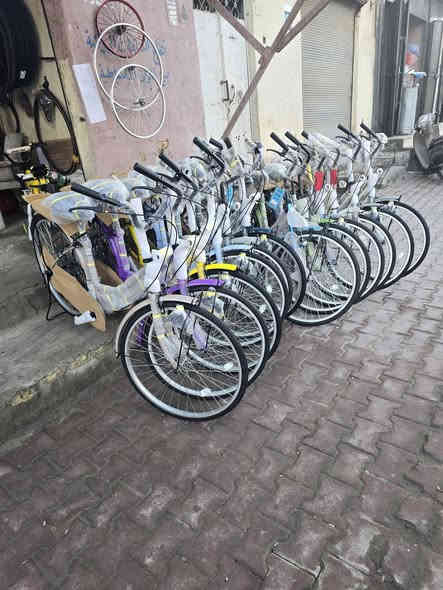 رقم الهاتف ***********
