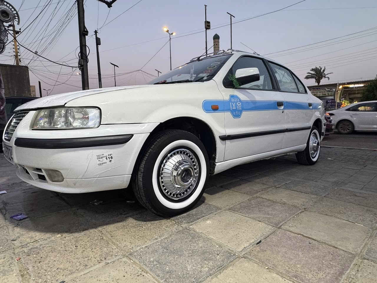 سلام عليكم
سمند ٢٠٠٩ 
محدث ٢٠١٧ 
تبريد ثلاجه 
باتري جديد 
كير او محرك خير من الله 
صدر إمام او خلفي جديد 
مشط استيرن جديد 
دوشمه ارضيه جلد 
كشنات مدوشمه
كهربائات كلها شغاله
ابواب مخلفه 
السياره بيها خروجيه اليران 
السيار احله من الصور 
عنوان بغداد الشعب شارع الصحه 
رقم ***********
السعر ٤٠  او بيها مجال
