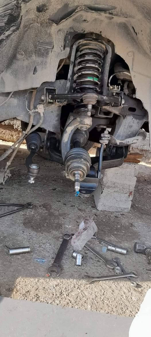 فیتەری گەڕۆک لە سلێمانی ***********بۆ کردنەوەو چاککردنی پێش و دوای سەیارەی بەنزین و گۆڕینی فیتپەمپ و تەبەڵە و بۆڵت و ڕۆت و شەمعە و بوشی عەرەبانە و بانس و فلنجە قوڵاغی گێرو قوڵاغی مەکینە و دیلەمۆ و سلف لەماڵو شوێنی کارتان یان لەهەر شوێنێ پێویستان بو پەیوەندی بکەن *********** السليمانية, العراق
