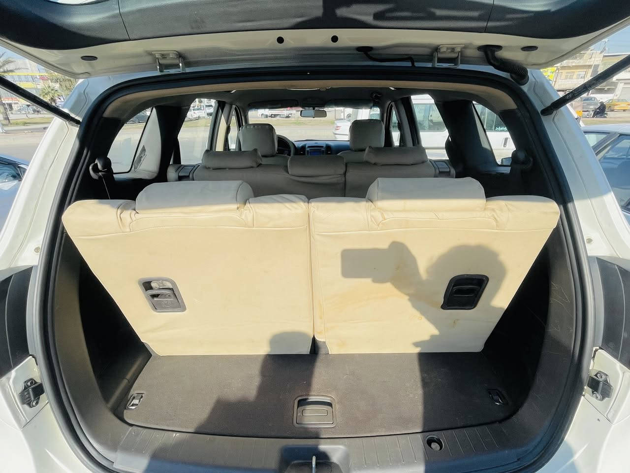 مكلف بنشر
مر خصت اللأدمن المحترم 
حياكم الله أعضاء الكروب الطيبين 
اقرأ المنشور قبل لا تتصل 
السلام عليكم سنتافيا موديل 2012
موصفات الشركه العامه سياره لا ضربه ولا تبديل ولا صبغ 
عندي سونار موضح بلمنشور 
تفاصيل السونار شبر صبغ بجاملغ  الخلفي فقط
والباقي مكفول من الصبغ
ويوجد بعض الباردات البسيطه وايضاً الرصعات البسيطه هذا تفاصيل السونار محرك 6سلندر 7راكب 
3قطع تبريد 
معروفة الموصفات 
كير ومكينه خير من الله صدر جديد تخم تاير جديد تبريدوتفأء شغلاات 
كهرباىيات جاهزه غرفته مدوشمه سياره كلش حلوه وجاهزه مال جناي ماشيه 100الف 
 رقم بغداد الماني بسمي
مكاني بغداد الحسنيه الراشديه 
السعر 155وبيه مجال بسيط لشراي
وسوق كلشي موجود بي 
‏رحمات على والديك إذا ما يعجبك السعر اعبر المنشور
للاستفسار 
على هذا الرقم ‭0770 253 8801‬
ملاحظة ما متواجد على النت لا واتساب لا فيس لا مازنجر فقط اتصال اجاوب 
تحياتي للجميع وآسف على اطاله
