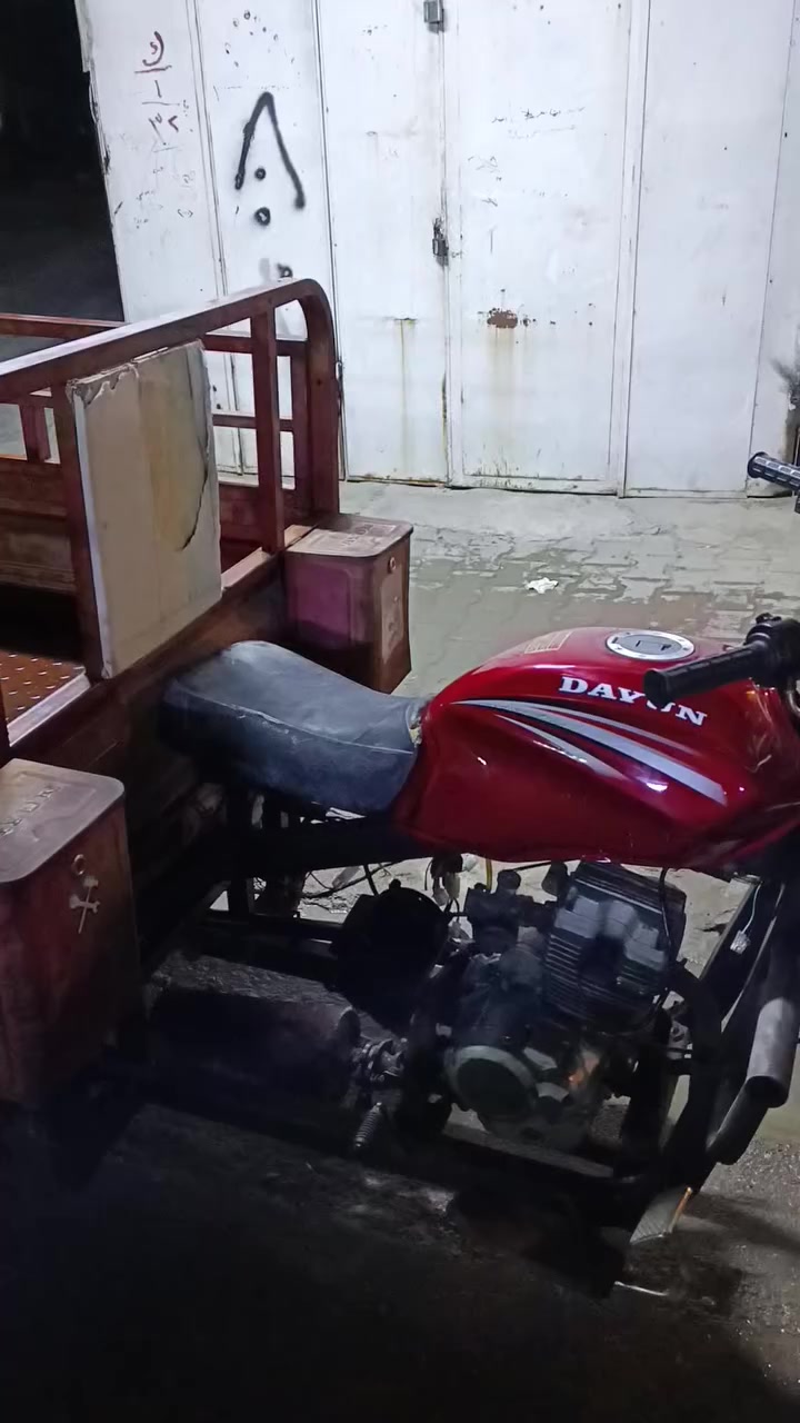 السلام عليكم من رخصة مدير الكروب ستوته نظيفة السعر 7,50الف وبيهه مجال قليل مكاني بغداد الشعب هاذا رقمي بي واتساب ***********,
