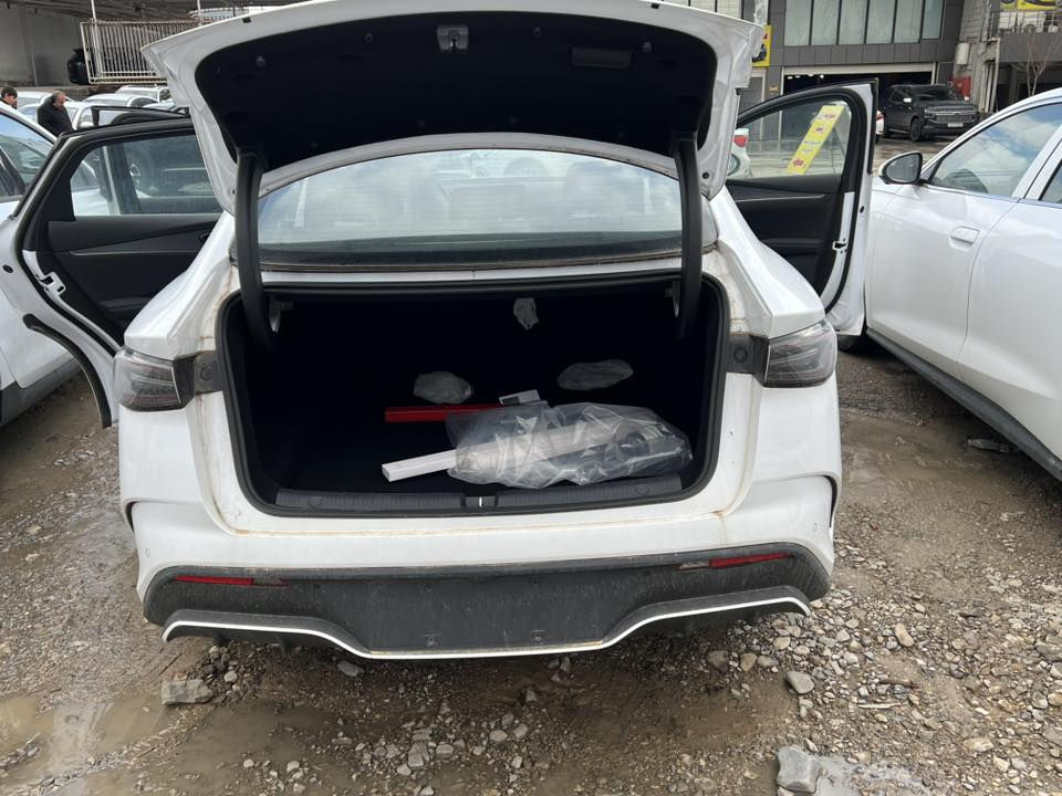 🌟🌟BYD SEL 06  سپی 🌟🌟
⚡️پاتری گەورە 120🔋
کەمترین نرخ 
گاعی و بەرگی کوشن
کامل ئەشیای بلاد
5 کامیرا
پانۆراما 
#HALWEST_#CARS

***********☎️
