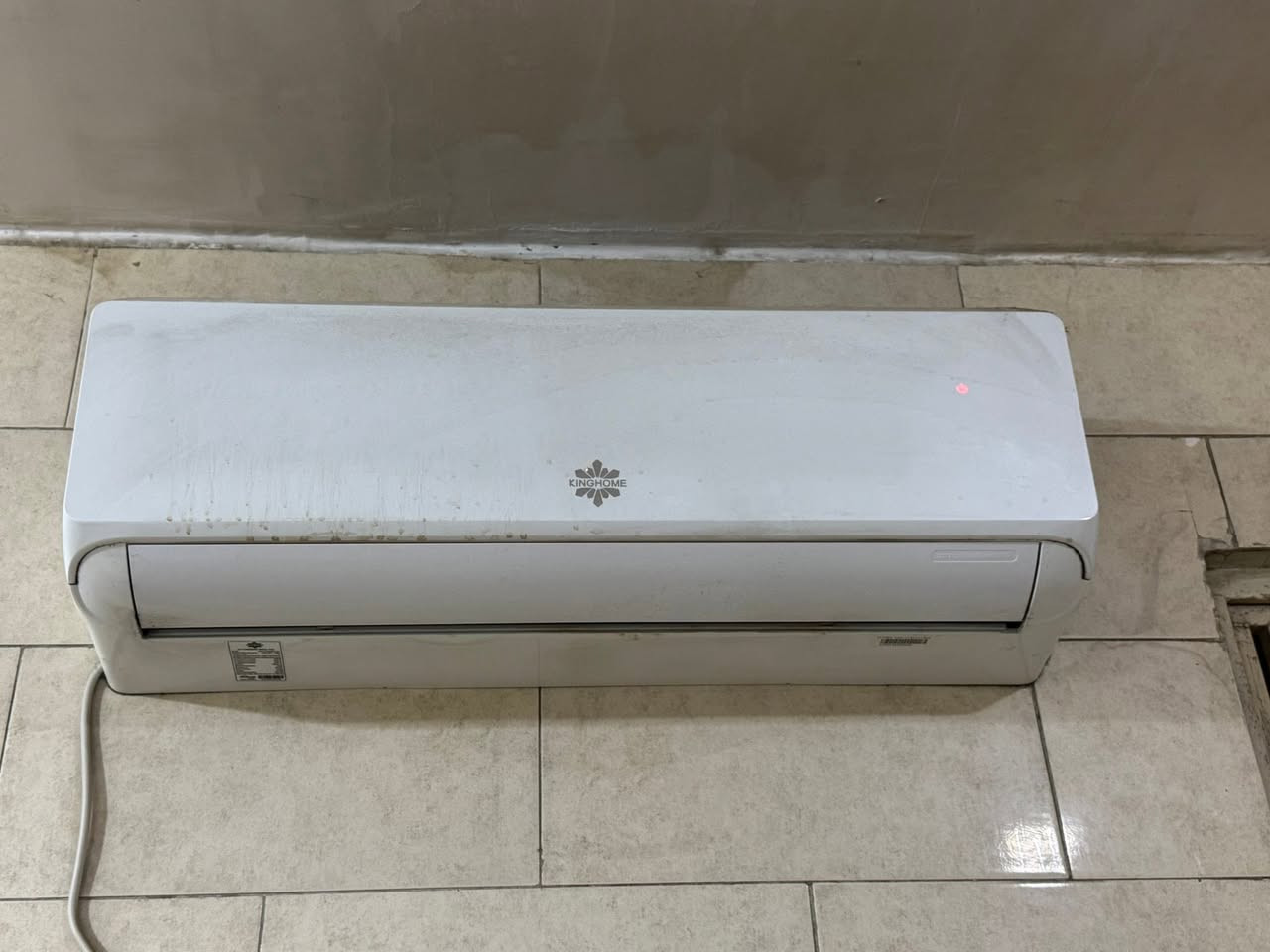 السلام عليكم للبيع سبالت عدد 4 واحد يورك طن ونص يشتغل عل وطني و 3 توسوت انفيرتر  2 منهن طن ونص او واحد 1 طن  
السعر الكلي مليون ونص قفل كلهن شلع


**إذا كنت صاحب هذا الإعلان وتريد حذفه لأي سبب، رجاءا أرسل رسالة إلى الدعم الفني**