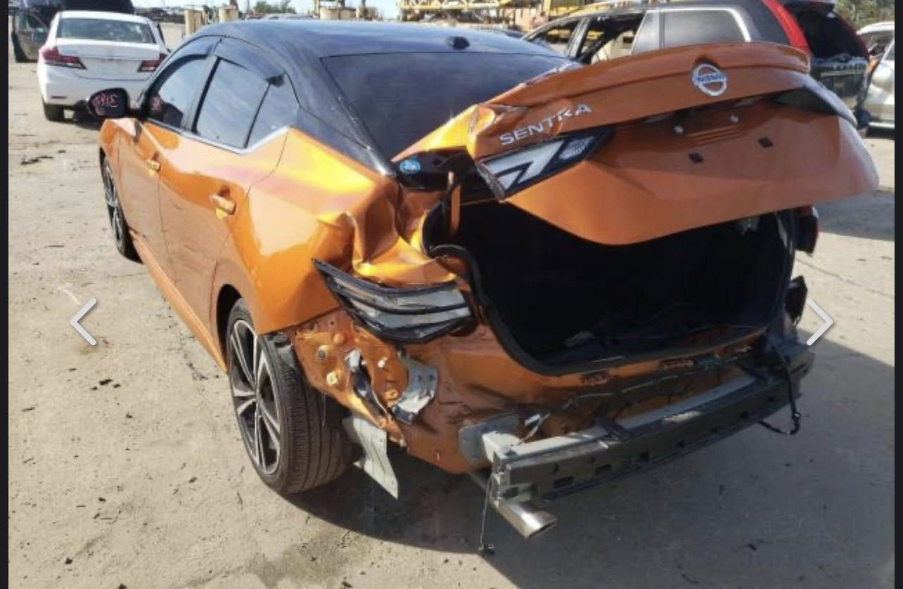 سنترا 2021 SR فول مواصفات 
حادث خلفي بسيط و سونار موجود 
السيارة كفالة عامة فقط صبغ نص جاملغ خلفي و نص قبق جنطه مال الحادث 
كير مكينة تبريد كلشي بلادي و مكفول 
ماشيه 63mi
رقم اربيل تحويل او وكالة 
السعر 139$
 
***********
