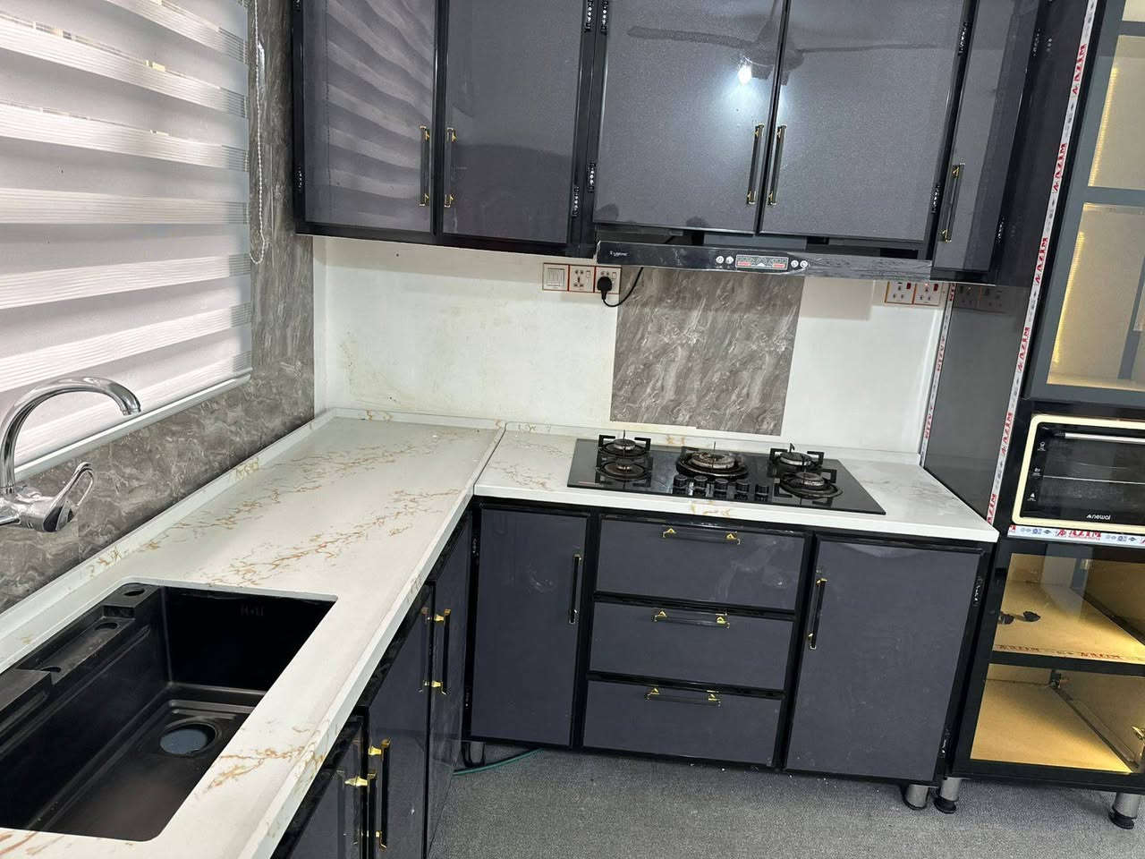 الوارث للمطابخ التركية 

لكافة اعمال الالمنيوم
عملنا الًيَوُمًِ لآحد الزبائن
كاونتر المنيوم تركي بليت ثقيل 

ذي قار /قلعة سكر /شارع المجمعات مجاور مجمع العجيب خلف مول المدينة علي خيون الجديد

*********** #واتساب احمــــــــــــــــــــد
*********** #واتساب
