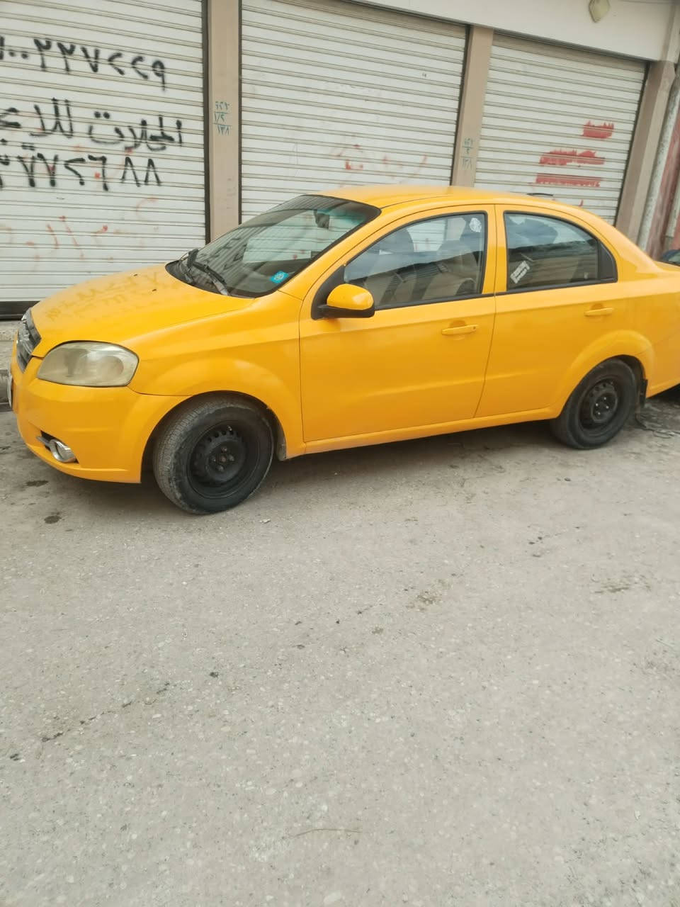 السلام عليكم ورحمة الله
اڤيو 2007

كوري 

ضرر فقط باب بدون ايرباك 

محرك كير شرط 

سنوية وهزة جديدة سيارة بأسمي تحويل شرط 

السعر 50 

عنوان موصل 

رقم صاحب السيارة ***********
