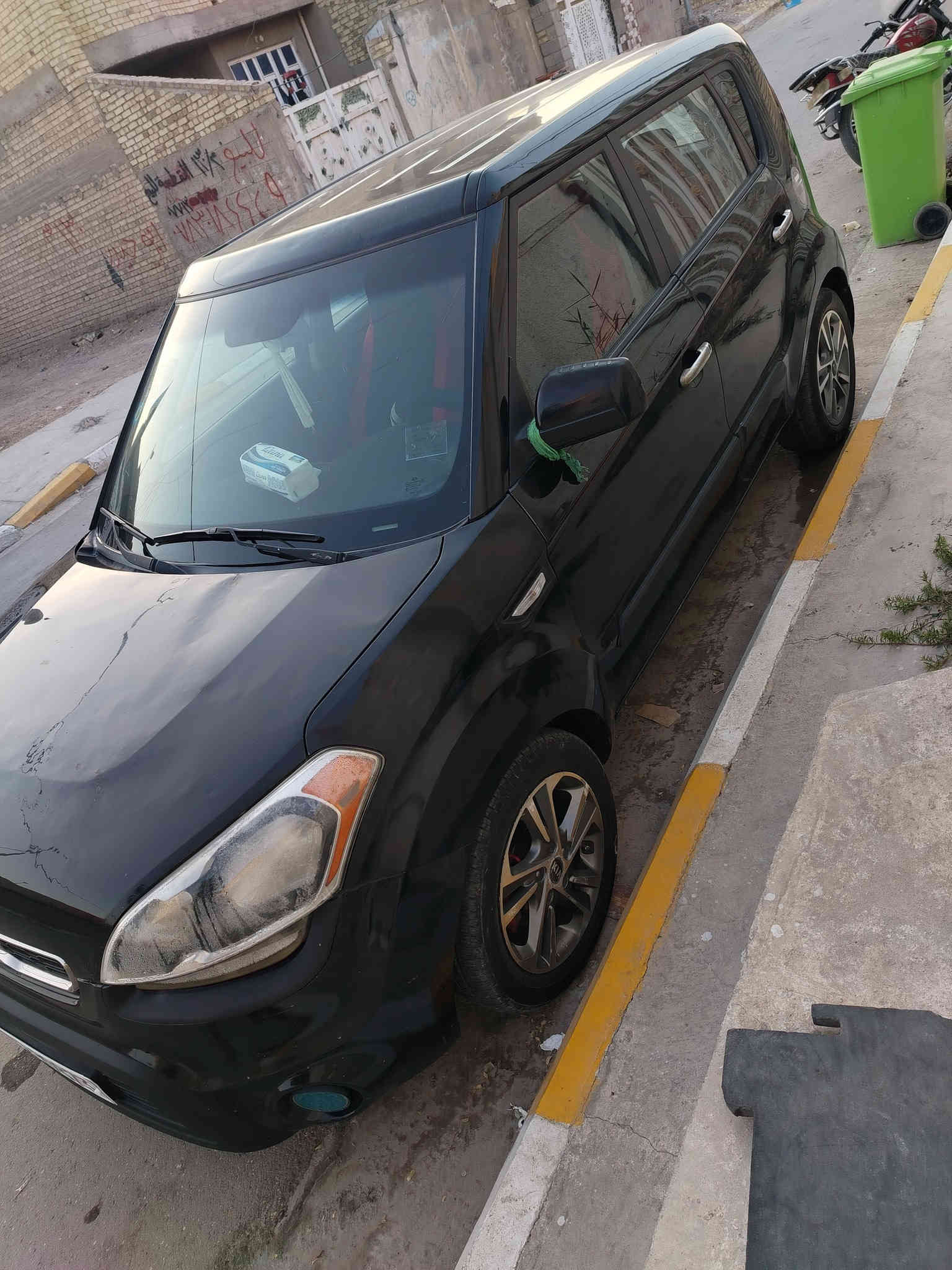 لبيع ٢٠١٣ رقم انكليزي واسط *********** السياره بلنعمانيه بسم ابن عمي سعره ٨٨ بيه مجال
