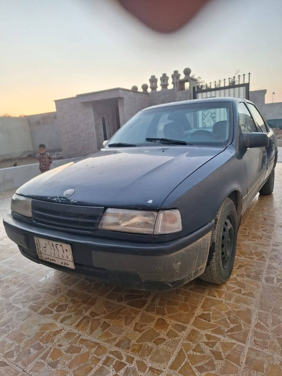 فكتره توماتيك حجم ١٨ اصلي  كير ومحرك شرط بدون تقحيل كربون نفط بيه سنويه عضم  شرط تحويل وكاله  عنوان موصل حي القاهرة //*********** السعر ٤٥
