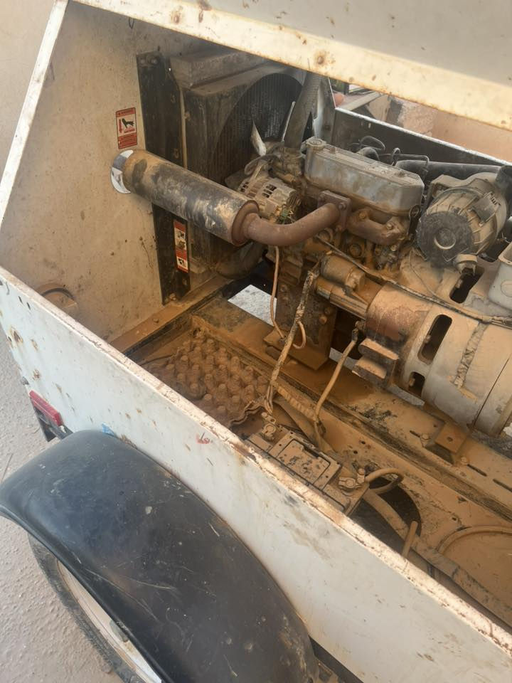 مولد ٣ بستم ياباني نوع ميتسوبيشي كاز ٧ ونص كيفي شغال مكينه توليد شرط بدون صرف او بخار السعر ١٤ ورقه ***********
