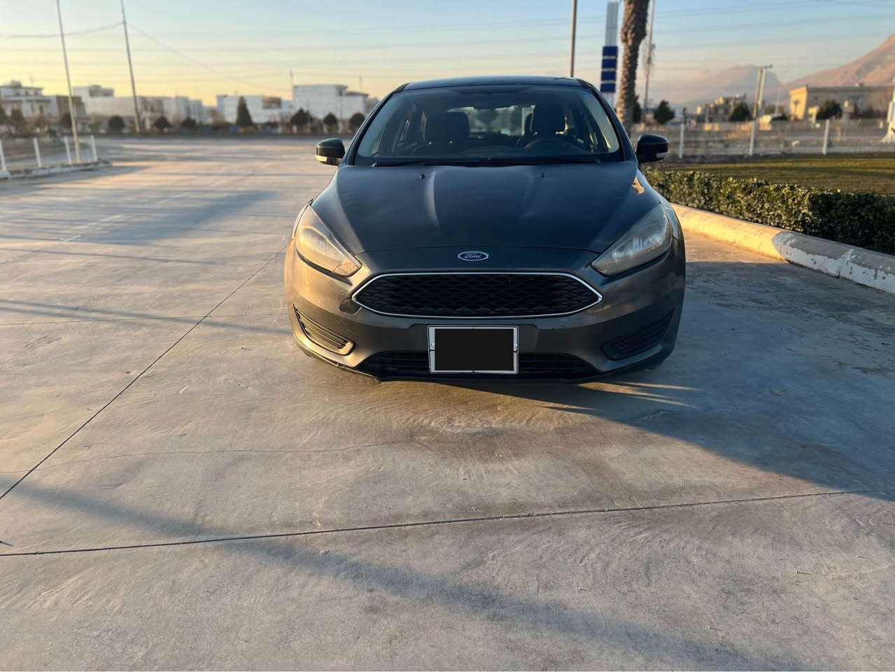 فۆرد فۆکەس مۆدێل ٢٠١٨ جانتا مواسەفات SE چوار پستۆنی مە کینە ٢٠ ی بێ تۆربۆ  چوار جام کارەبایی تەنها بۆنیت و چوار پەڵەی بچوکی سبوغە بێ ناوگرتن  ئێر باگ  سوکان تەقیوە  ٨٦ مایڵ ڕۆیشتوە گێڕو مەکینە بەشەرت   تەحویل و غرامە بەشەرت نرخی ٨٣$ گەڵاو مەجالێکی کەم ناونیشان چوارقوڕنە ڕانیە.
ژ.م/ ***********
*********** رانية, السليمانية
