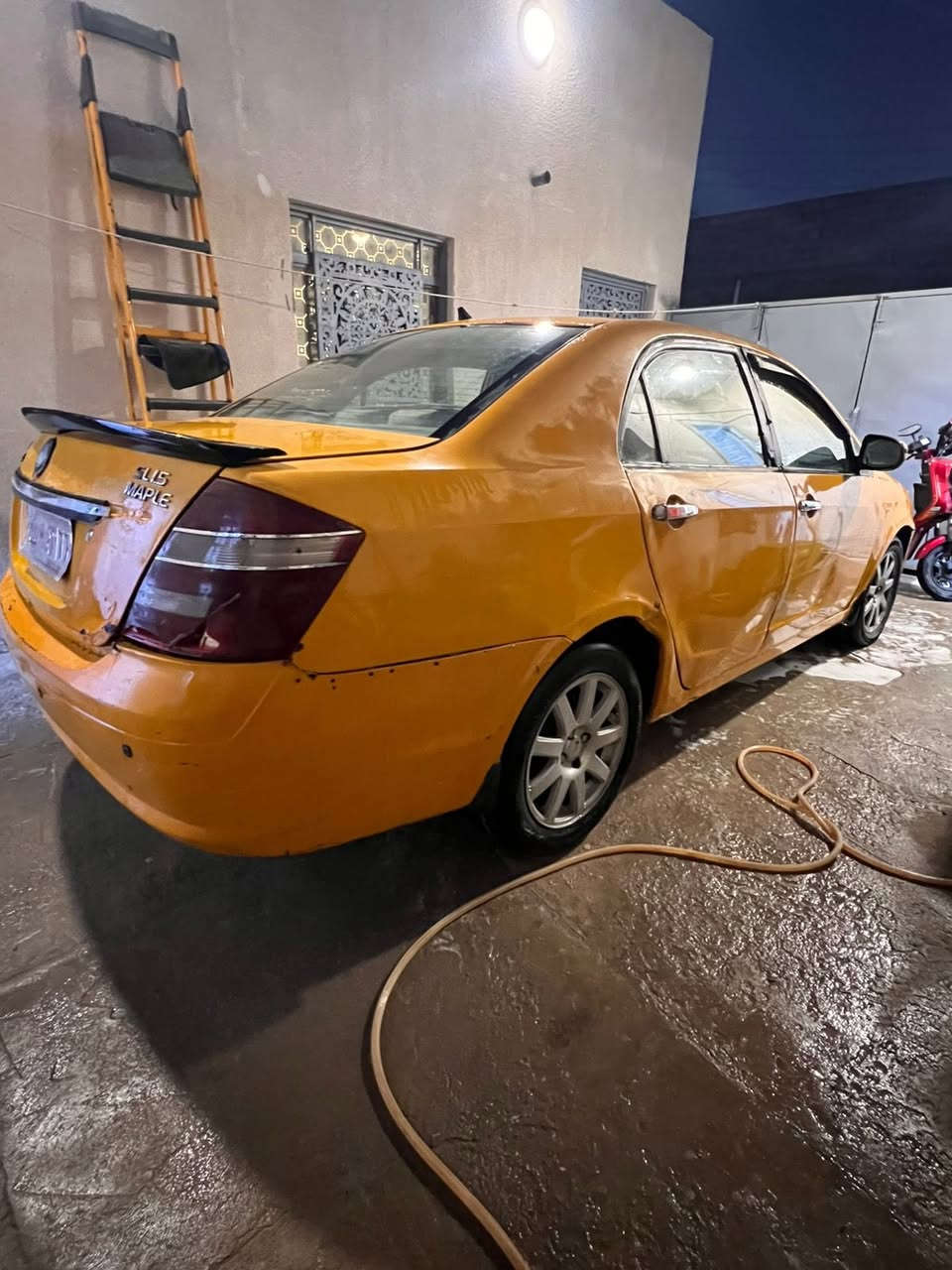 جيلي موبل 2012 بدون راعي 
مراوس فقط شنو عندك دزلي
مكانها بصره زبير


**إذا كنت صاحب هذا الإعلان وتريد حذفه لأي سبب، رجاءا أرسل رسالة إلى الدعم الفني**