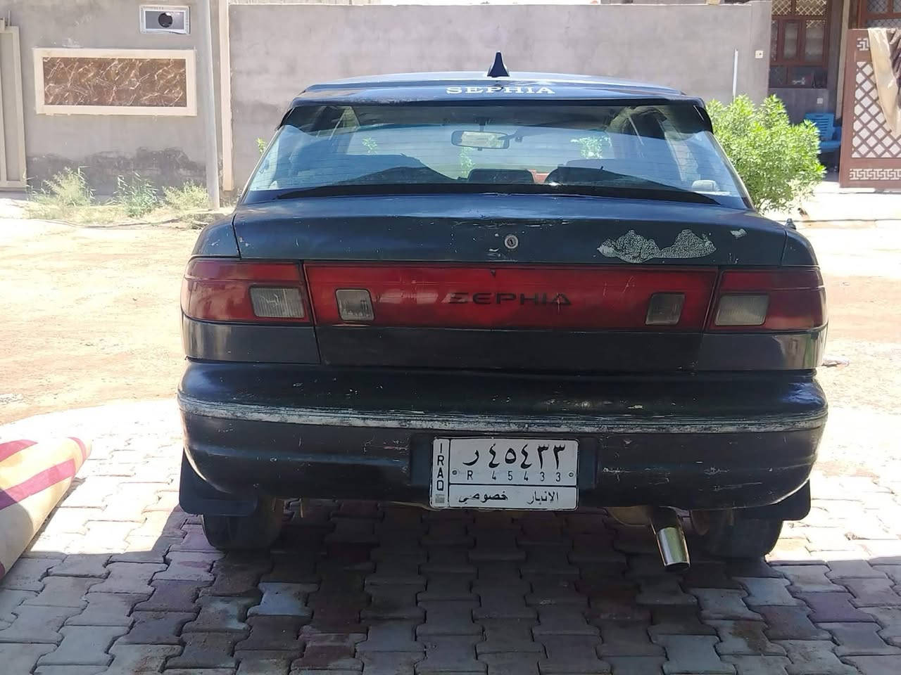 ​سلام عليكم
للبيع كيا سيفيا موديل 1994
السيارة بحالة عمل جيدة وجاهزة
​المواصفات
الكشر الخارجي مثل ما موضح بالصور 
المحرك نظيف ووضعه تمام
الداخلية والكراسي تحتاج دوشمة وموضحة حالتها بالصور
زوج تايرات أمامية جديدة
الكهربائيات وضعها جيد نوعا ما
السيارة رقم الانبار خصوصي
​السعر المطلوب 25 ورقة وبيه مجال بسيط للشراي المعتمد
مكان السيارة الفلوجة
التواصل مخابرة فقط الخاص مهمل يرجى الاتصال على الرقم التالي
***********
