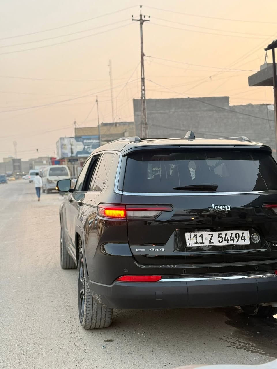 جيب كراند شيروكي فىه لمتد L مديل 23 سبعه راكب 

1-شاشه كبيره

2-كشنات جلد vip

3-تبريد 4 قطع

4-فور ويل

5-تدفئه كشنات امامي

6-تدفئه كشنات خلفي

7-تحديد مسار

8-رادر امامي

9-دخول ذكي بصمه

10-كامره دواره

11-شاشه كيجات ديجتل

12-شفتات بالستيرن

13-حساسات خلفيه 

14-اَتو بريك توقف ذاتي

15-نقطه عمياء 

16-اشاير بالمري 

17-فول تحكم استيرن

18-نظام ملاحه 

19-كار بلي 

20-تشغيل عن بعد

21-خزن ميمري للمقاعد

22-لد نهار 

 4 انظمه قياده 

24-ماشيه 26 الف 

25-مكينه 3600

26- السياره مغلفه ppf بكامل 
 
27- تدفئه استرين 

28- هيتر بل مري

عداد المسافه 25 الف 

وبعد بيها هوايه مواصفات

السياره حادثها كلش بسيط فقط الباب وراجع نفسه بدون حتى فتح صَـــــورٓهً الحادث بلمنشور 

رقم بغداد باسمي  تحويل مباشر

السعر  350 وبيها مجال 

موبايل ***********

مكاني بغداد
