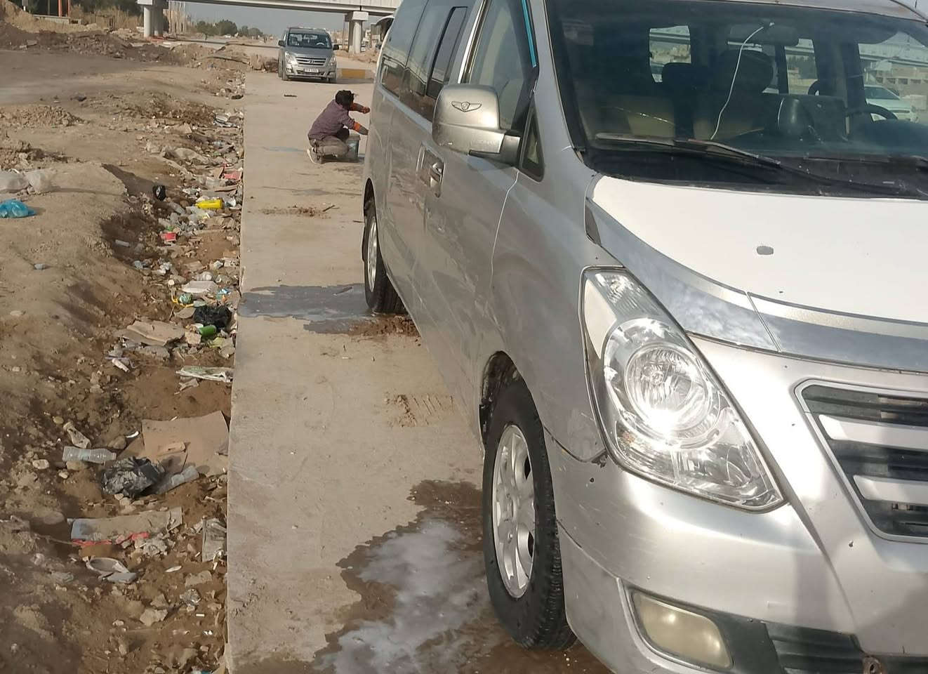 سلام عليكم ستاركس ٢٠٠٩ محور مسكر كفاله من صبغ والمعجون والكص والعيب شرعي والضربه القويه تخم تاير باتري سياره حلوه وجاهزه عوزه ترتيب بسيط  مع استلام لوحات انكليزي بسمك ***********
